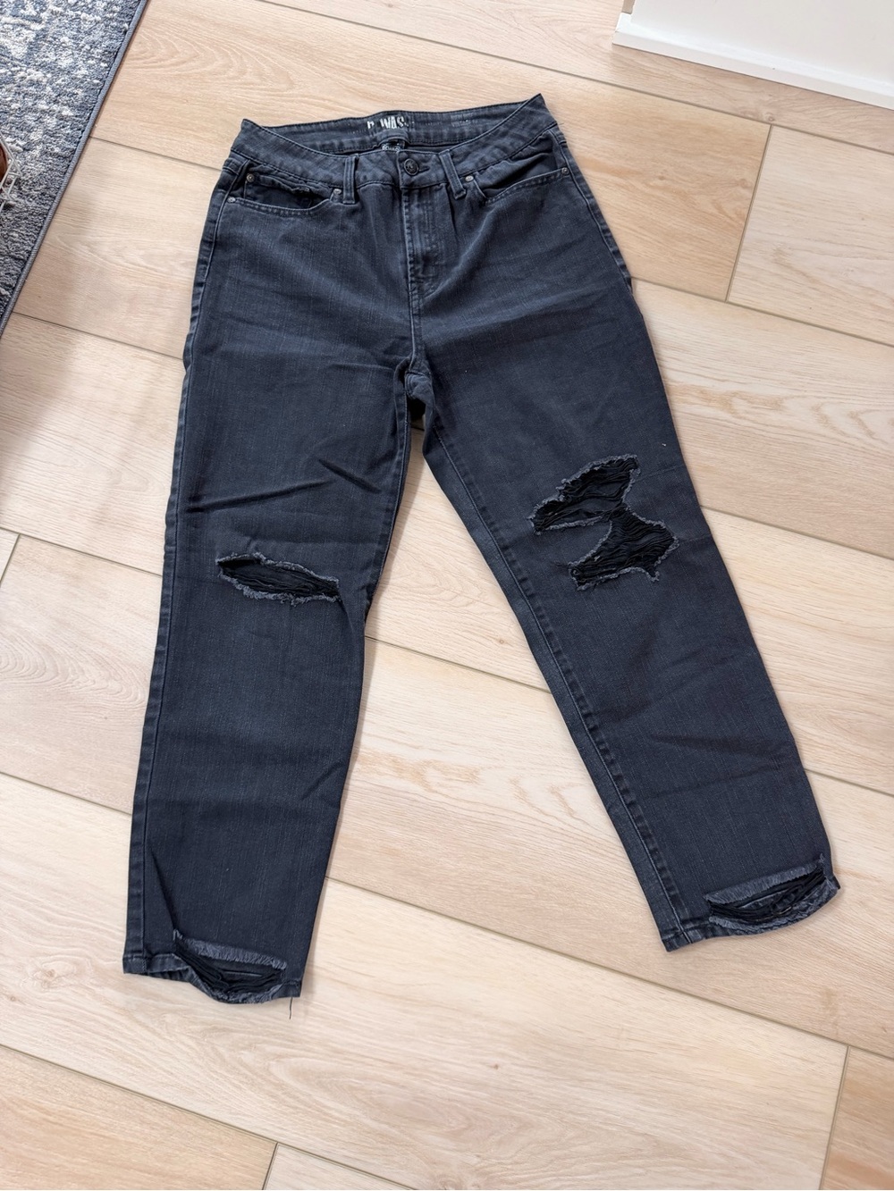 American Eagle Outfitters Black Distressed Boyfriend Jeans